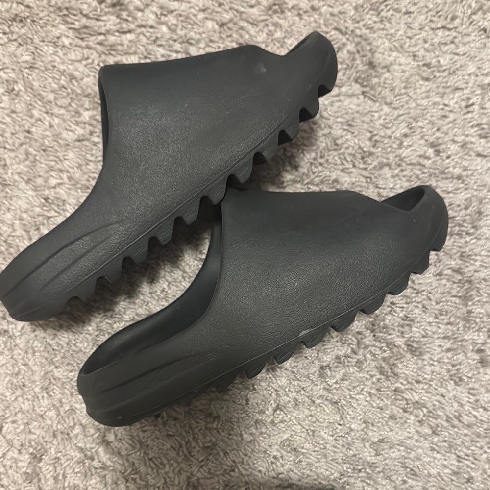 Yeezy Slides